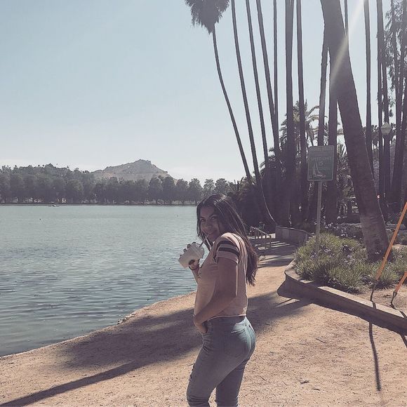 Meet your Posher, Raquel - Picture 1 of 1